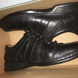 men's touareg vibe oxford